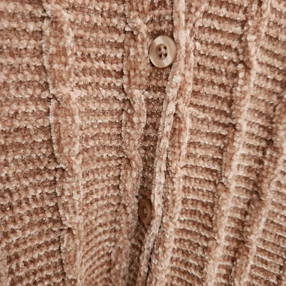 LuLaRoe One Size Chenille Button Front Shawl Tan Fringe Tassel Wrap Poncho - Picture 5 of 9